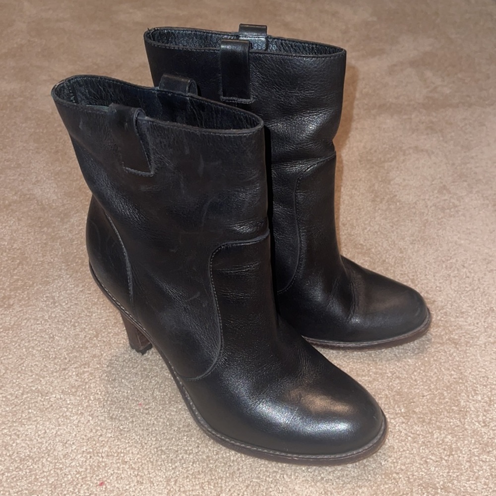 Cole Haan Nike Air Black Leather Kendall Pull On 3.5” Heeled Boot Size 7B
